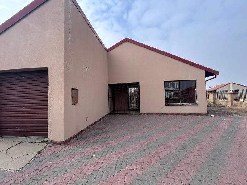 3 Bedroom Property for Sale in Zamdela Free State